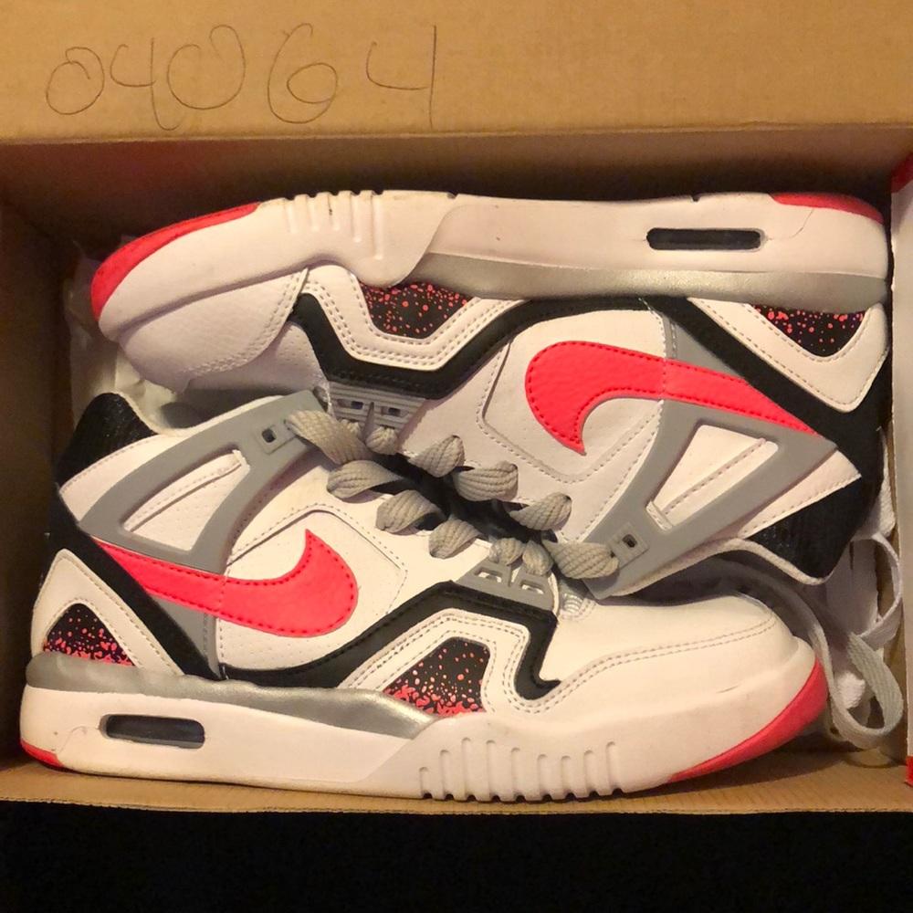 Nike Air Tech Challenge 2